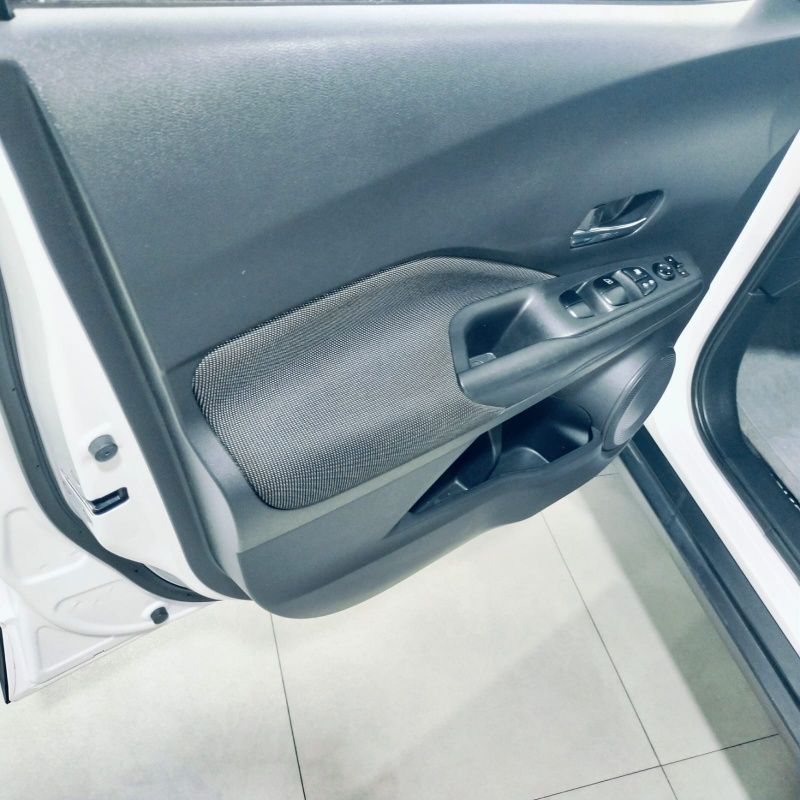 Nissan Kicks  5 pts. Advance, 1.6l, TA, a/ac., VE, RA-17 2018